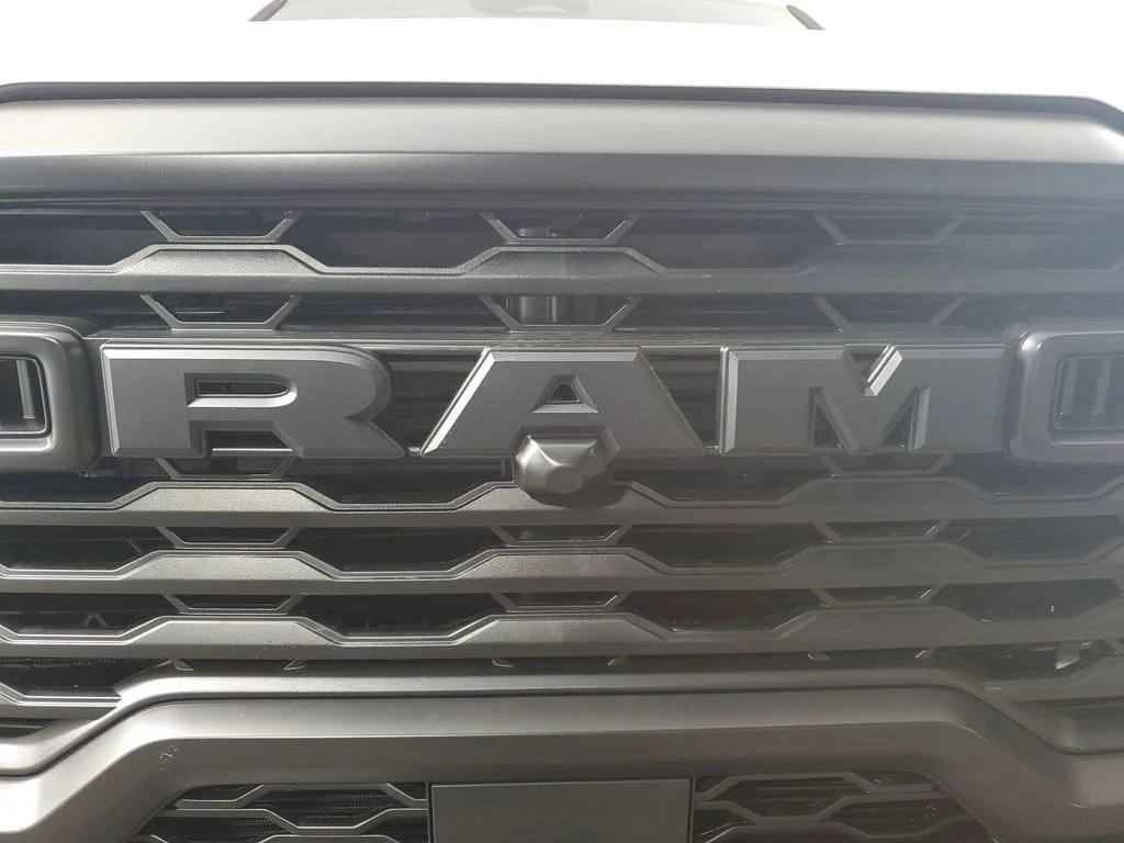 New 2026 Bright White Clear-Coat Exterior Paint RAM Tradesman image 10