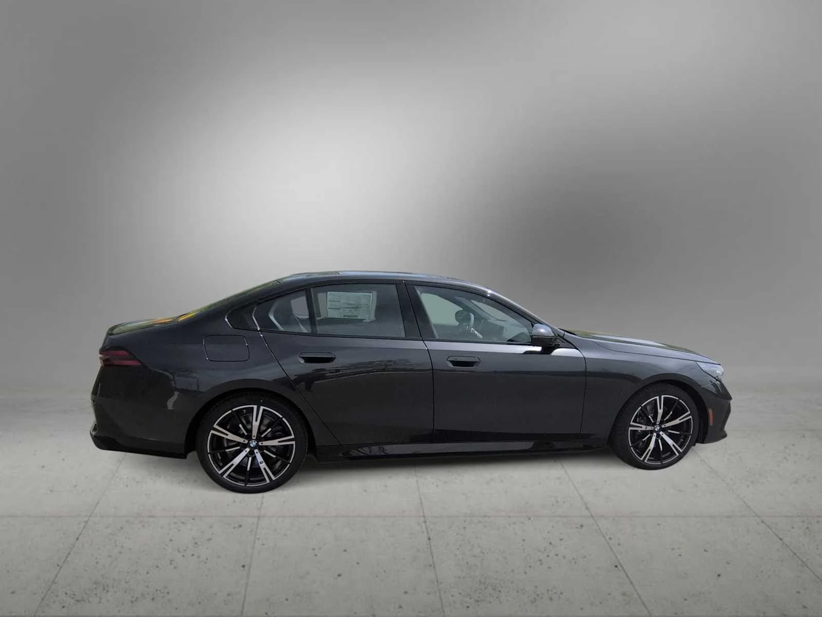 New 2027 Dark Graphite Metallic BMW 550e xDrive image 9