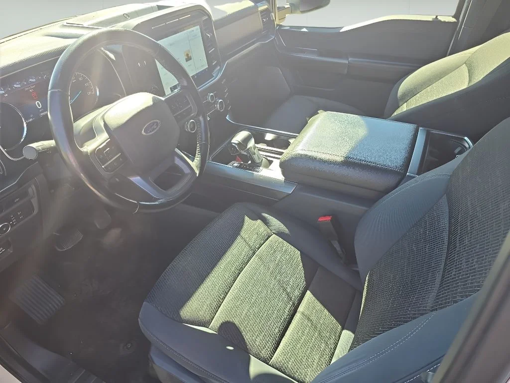 Used 2021 White Ford  image 9