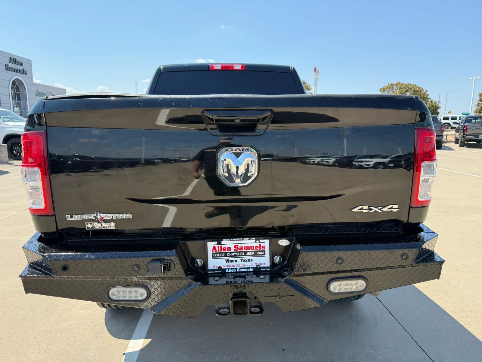 Used 2021 Diamond Black Crystal Pearlcoat Ram Lone Star image 7