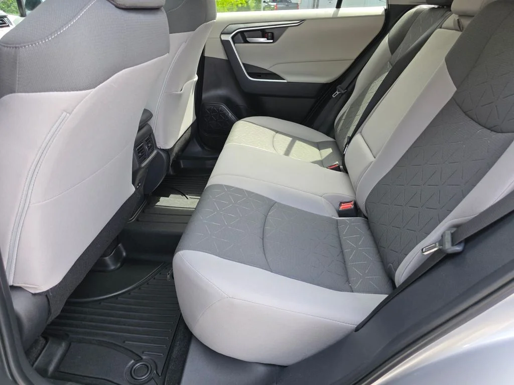 Used 2025 Silver Toyota XLE image 22