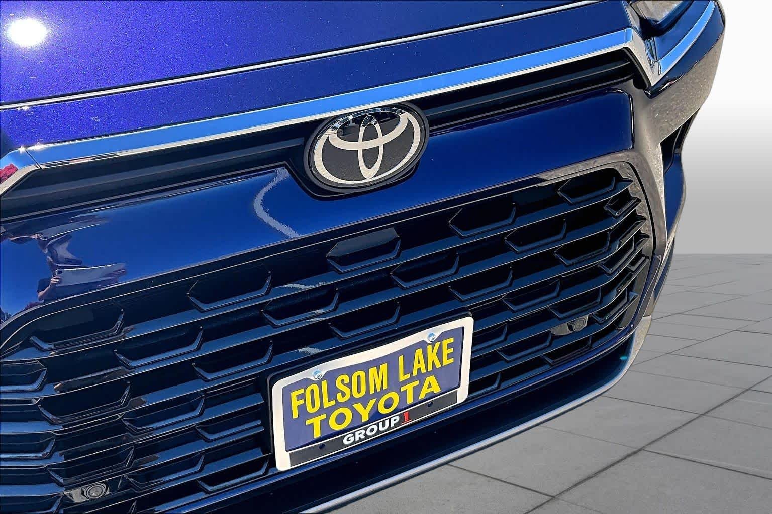 Used 2025 Blueprint Toyota Hybrid Limited image 29
