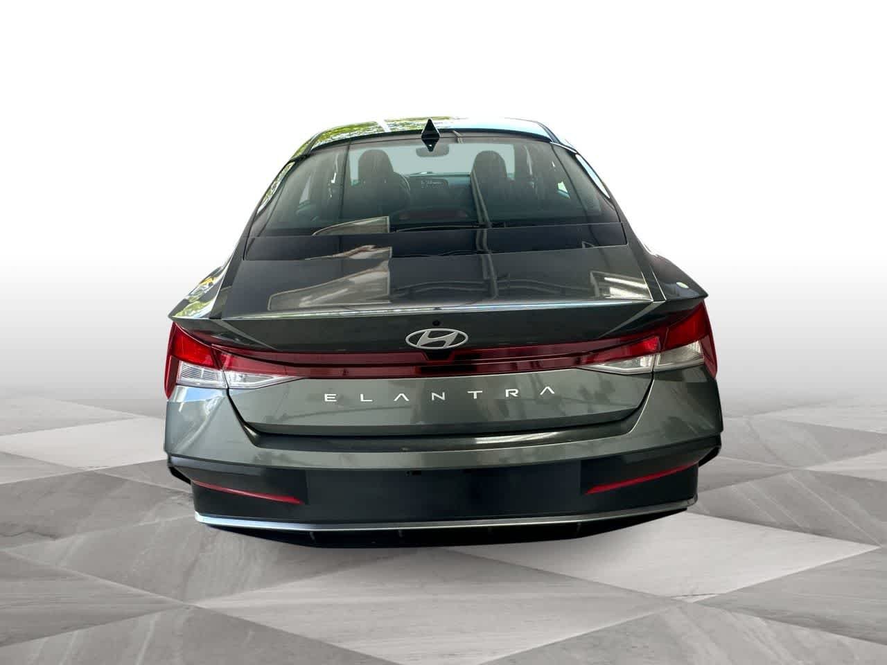 2026 Hyundai Elantra SE - Photo 7