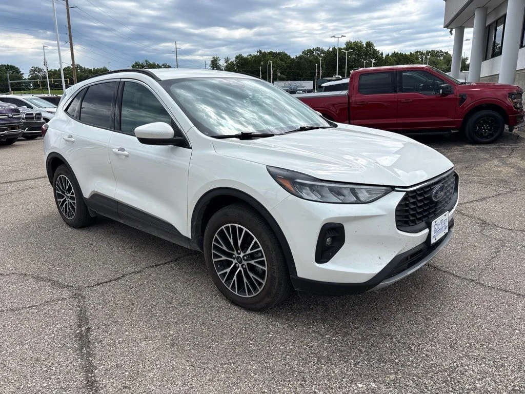Used 2023 White Metallic Ford Base image 1