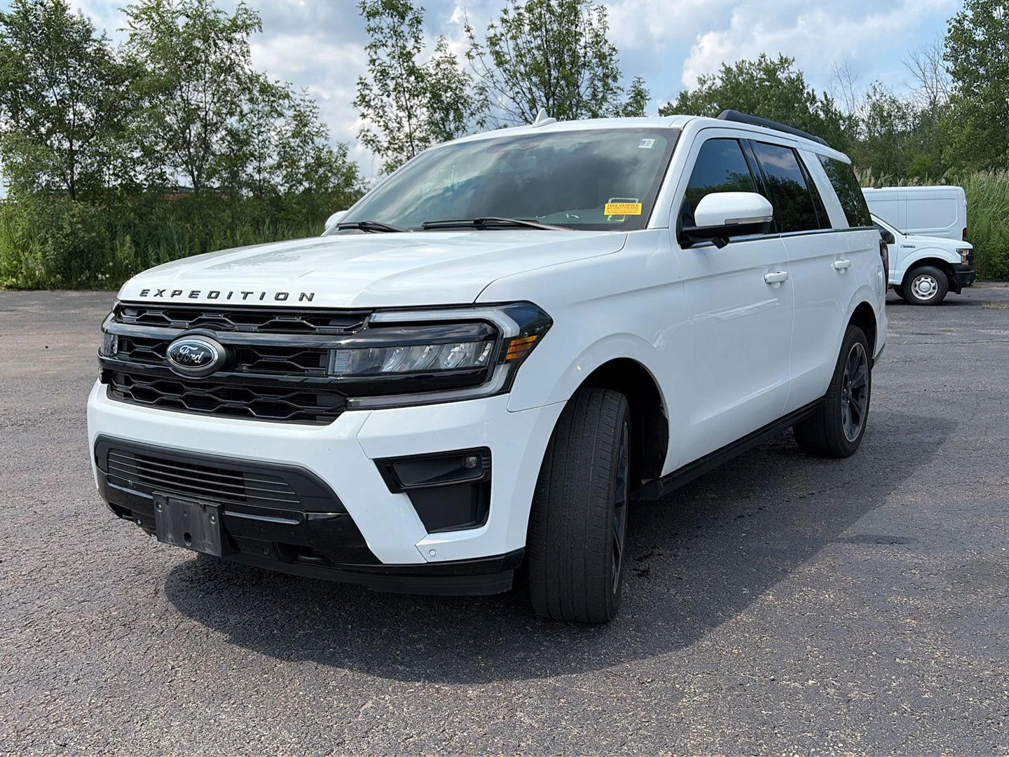 Used 2023 Oxford White Ford Limited image 8