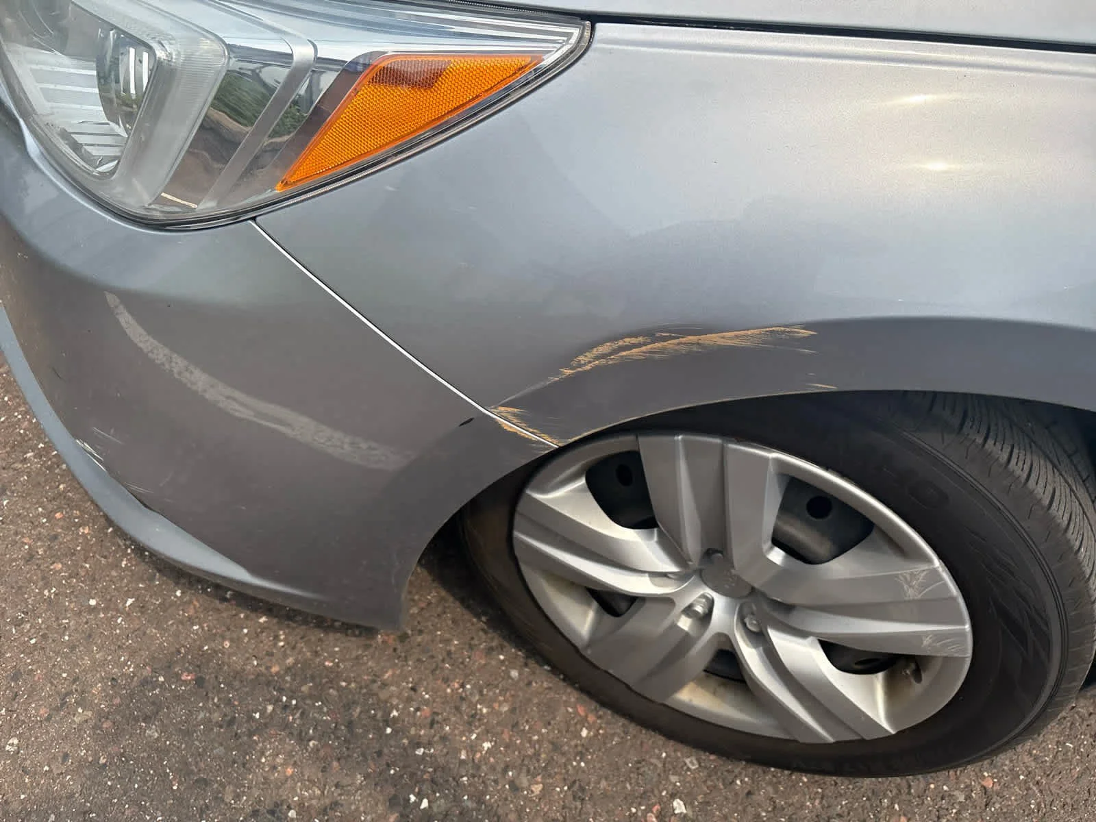 Used 2015 Ice Silver Metallic Subaru 2.5i image 8