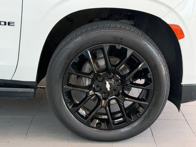 Used 2022 Beige Chevrolet Premier image 9