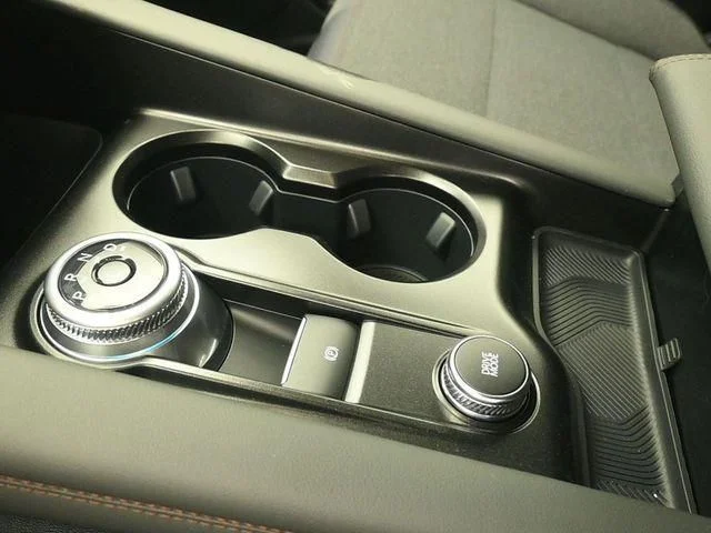 New 2026 Space White Metallic Ford Active image 22