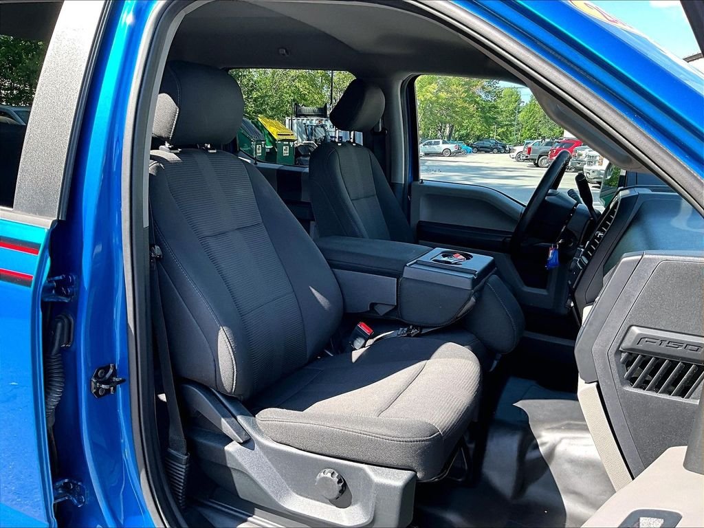 Used 2020 Blue Metallic Ford XL image 11
