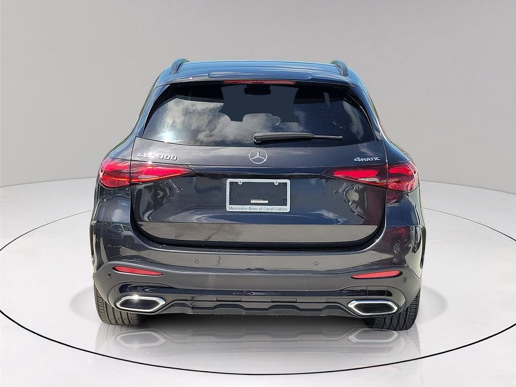 Certified Used 2024 Gray Mercedes-Benz GLC 300 image 5