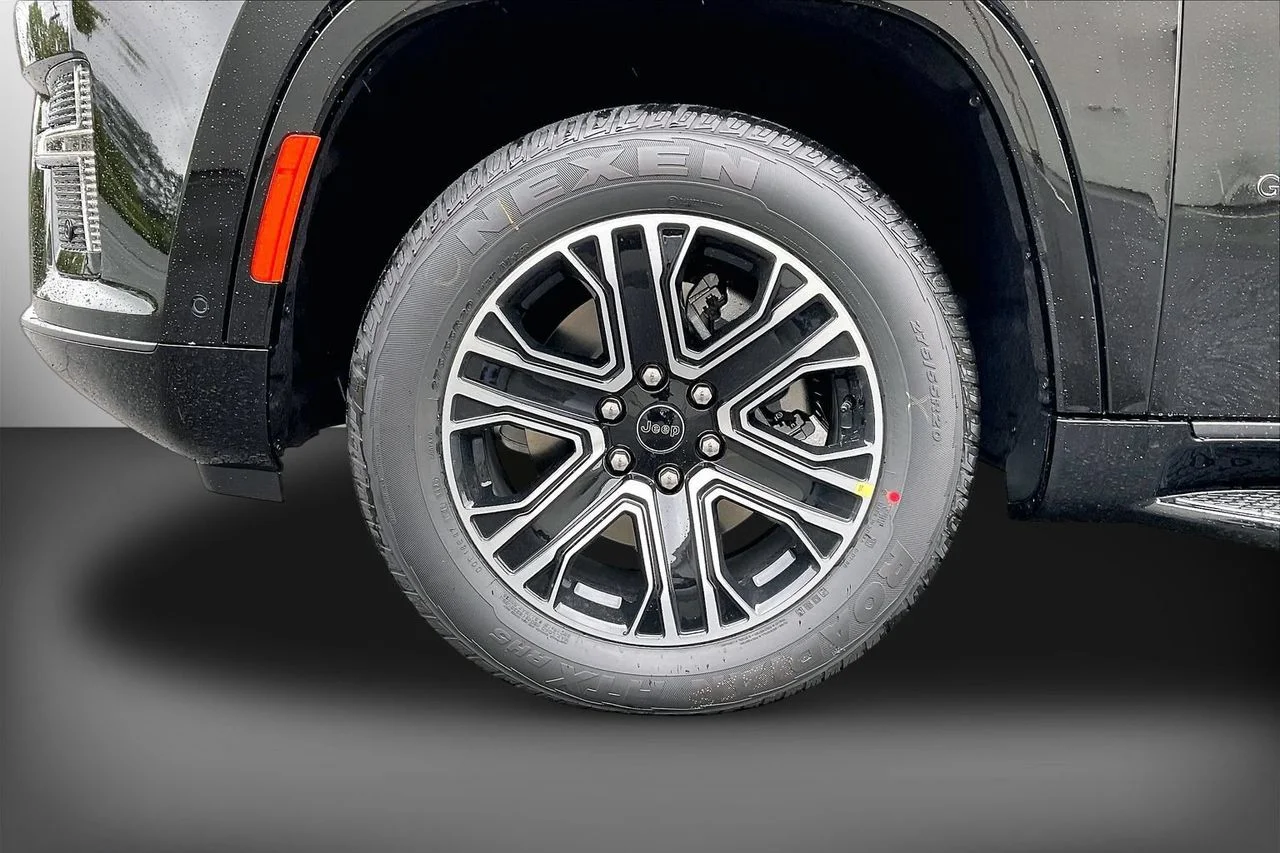 New 2026 High Gloss Black Jeep  image 34
