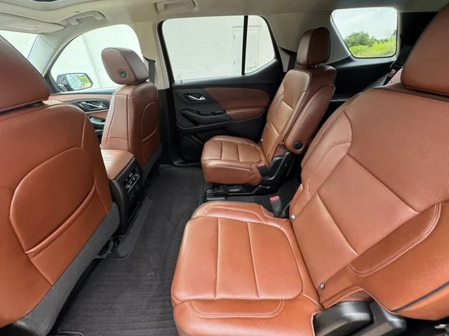 Used 2020 Black Chevrolet High Country image 29