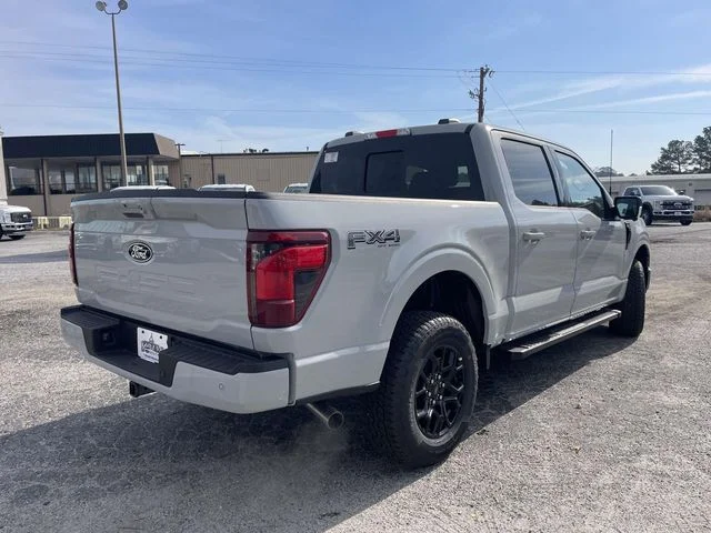 New 2026 Avalanche Ford XLT image 3