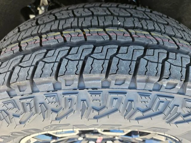 New 2026 Sterling Metallic GMC Elevation image 28