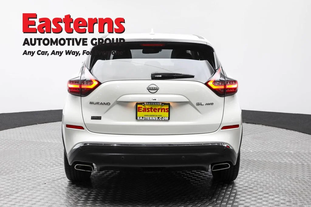 Used 2023 White Nissan SL image 6