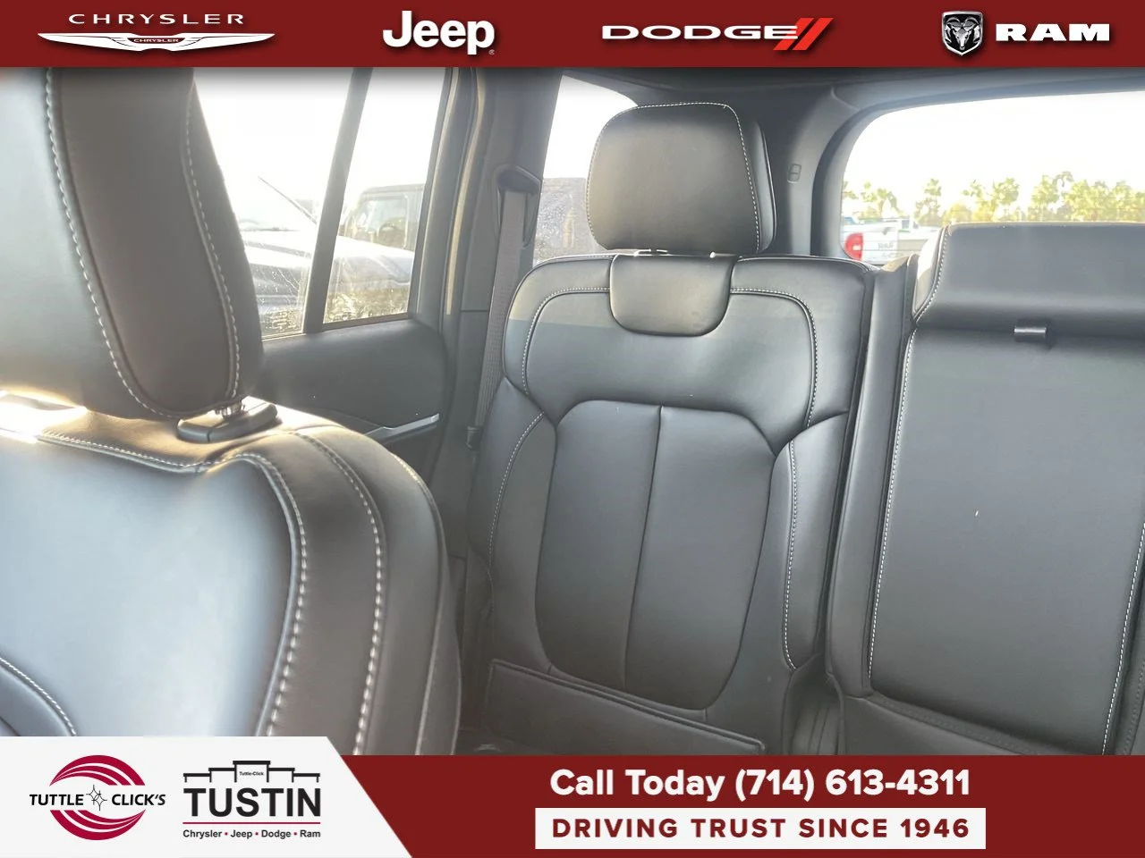 New 2027 High-Gloss Black Paint Jeep Limited image 4