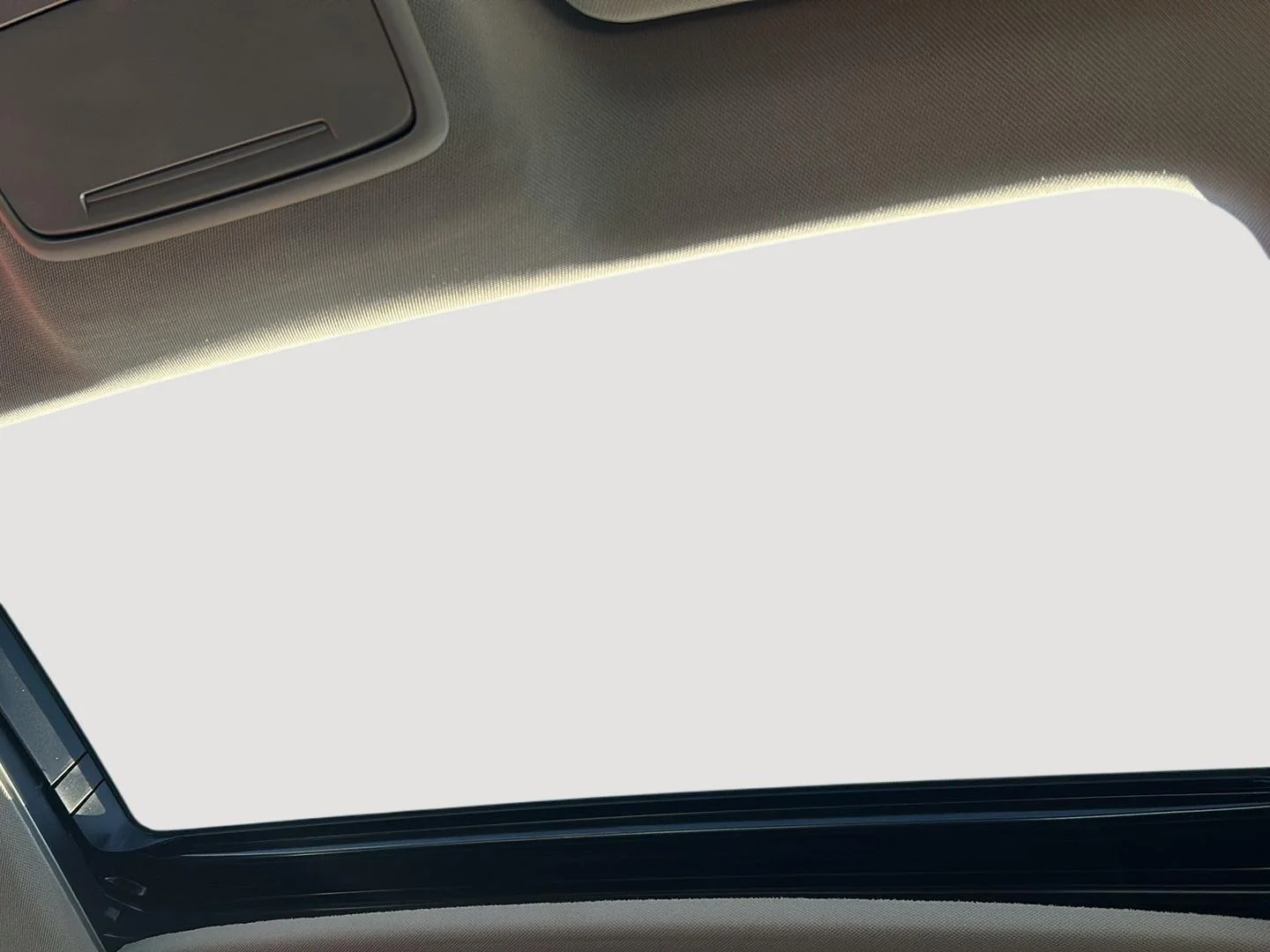 New 2026 Platinum White Pearl Honda SE image 13