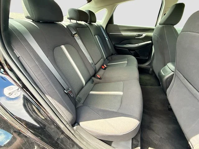 Used 2024 Black Hyundai SEL image 25