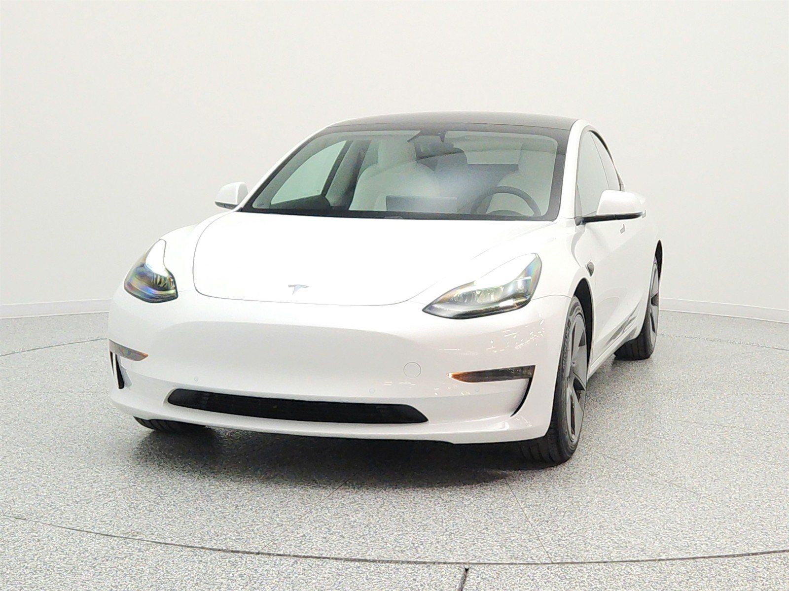 Used 2021 Pearl White Multi-Coat Tesla Standard Range Plus RWD image 2