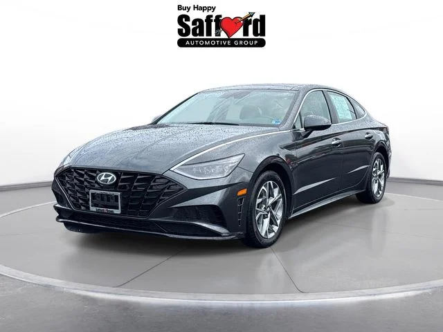 Used 2023 Gray Hyundai SEL image 1