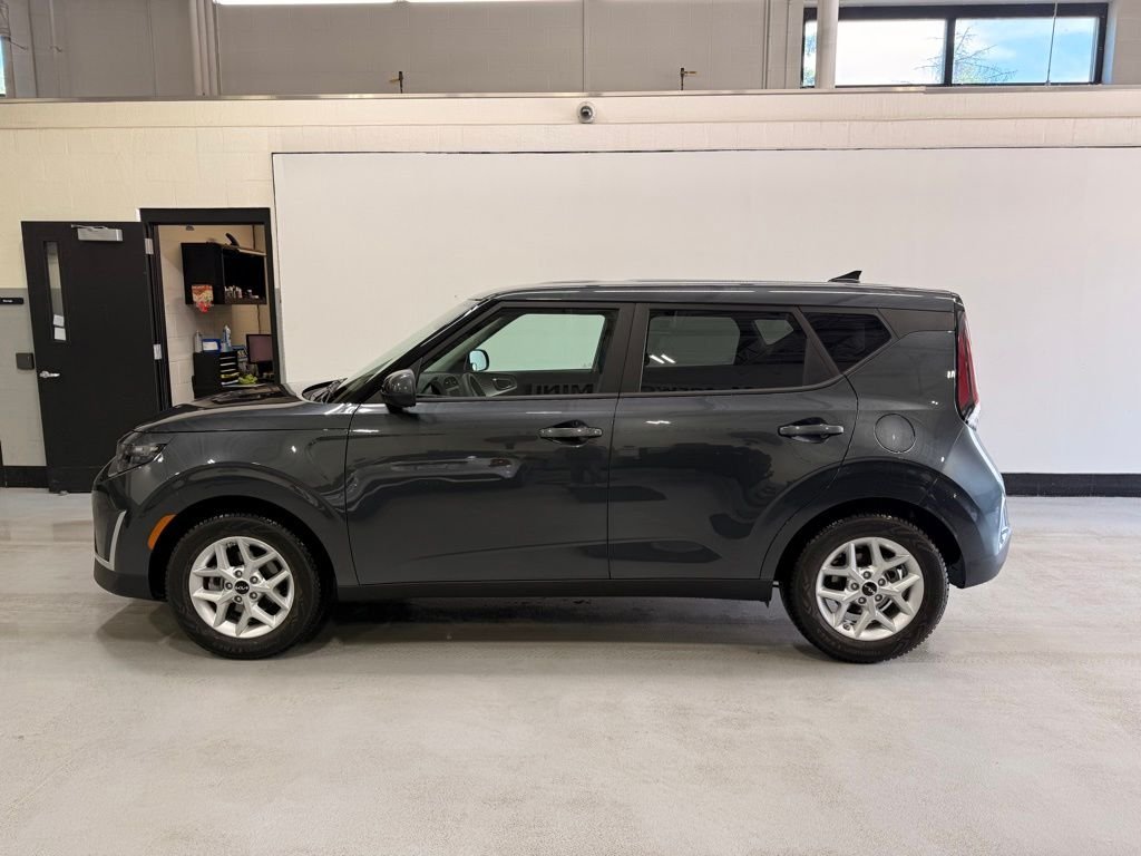 Used 2025 Kia Soul LX with VIN KNDJ23AU9S7255709 for sale in Golden Valley, Minnesota