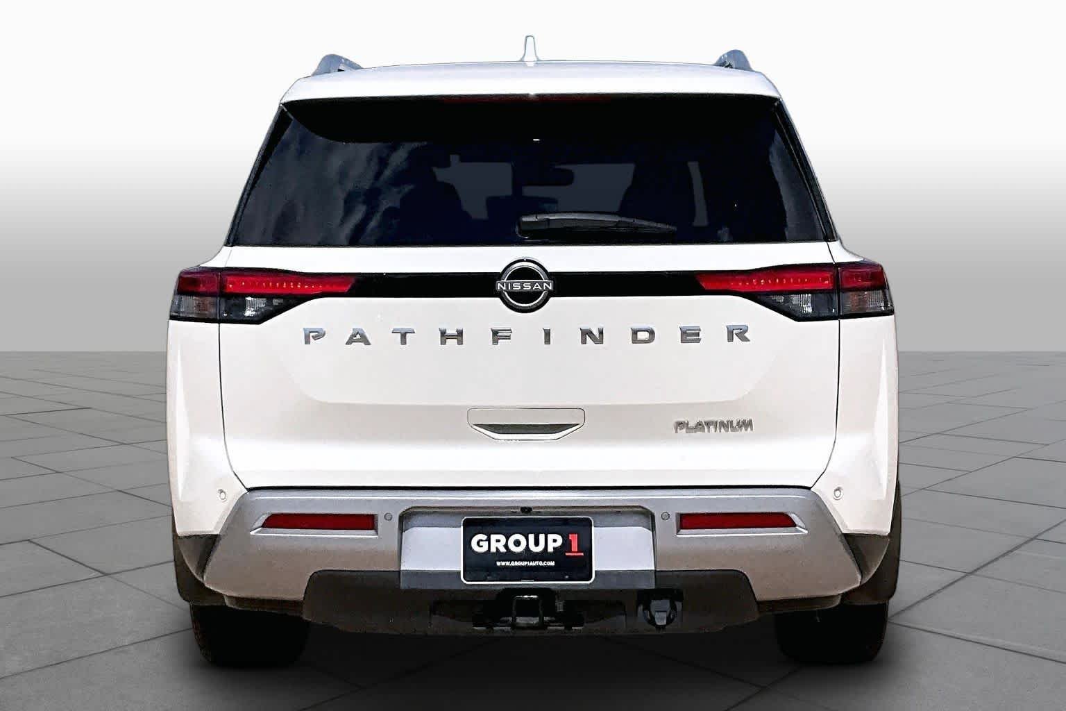 Used 2022 Pearl White Tricoat Nissan Platinum image 4