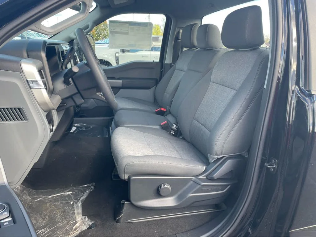 New 2026 Agate Black Metallic Ford F-350® XL image 18