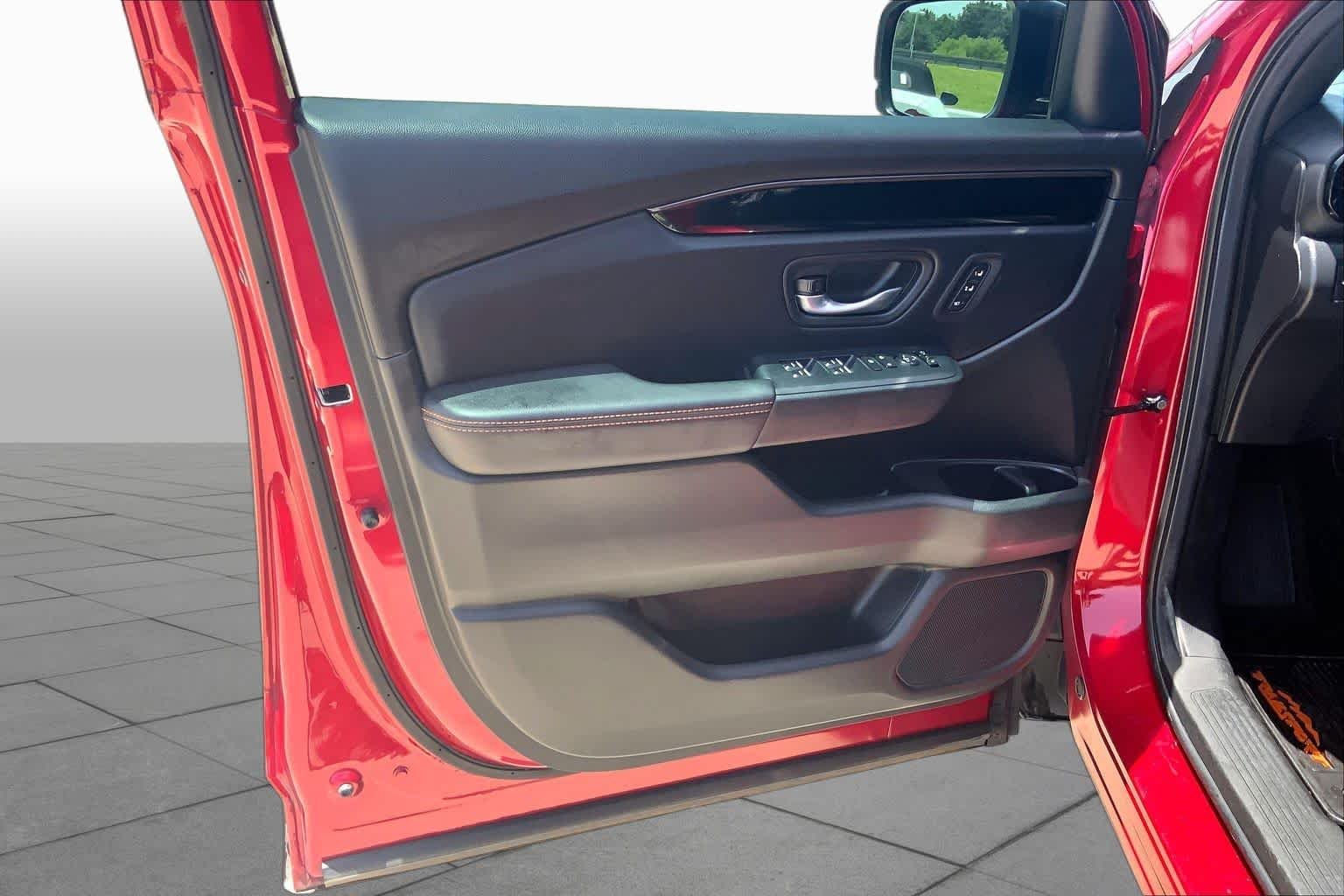 Used 2025 Radiant Red Metallic II Honda TrailSport image 21