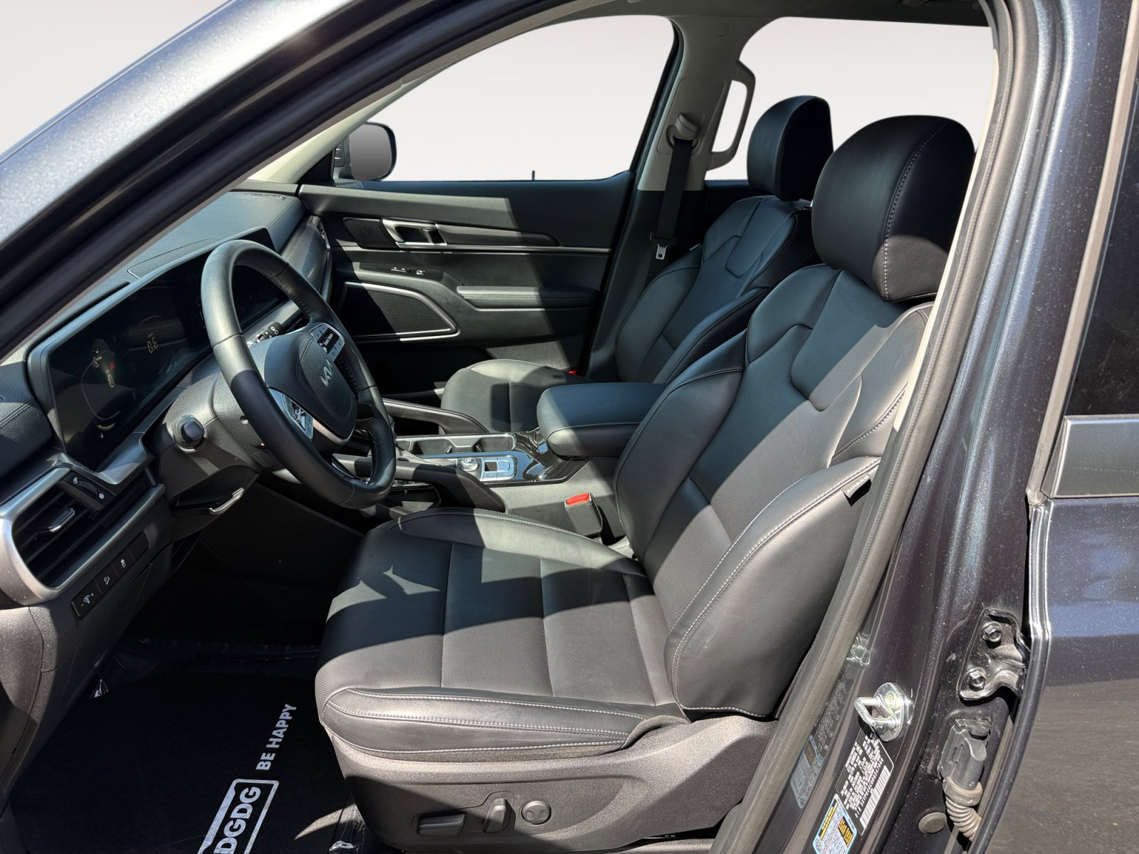 Used 2024 Gray Kia S image 10