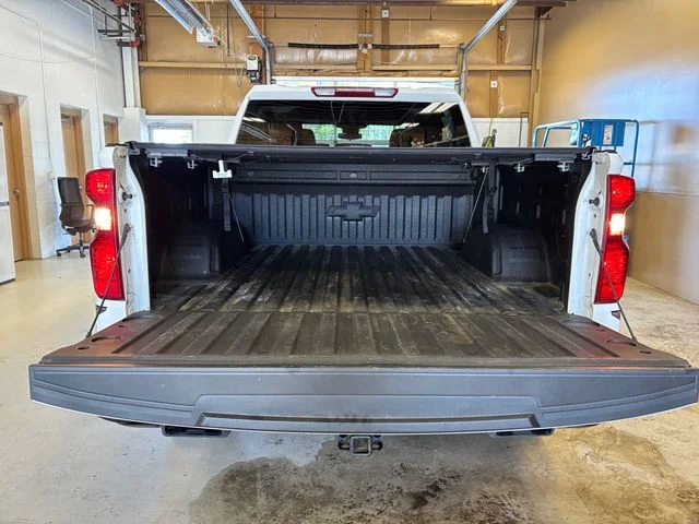 Used 2025 White Chevrolet Custom Trail Boss image 24
