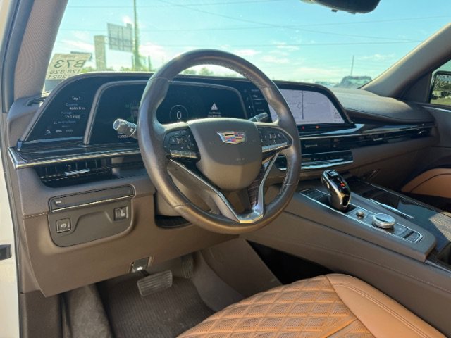 Used 2021 Crystal White Tricoat Cadillac Premium Luxury image 12