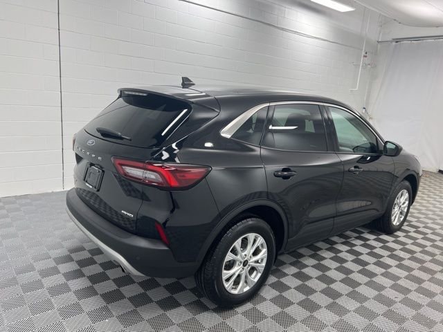 Used 2023 Black Ford Active image 5