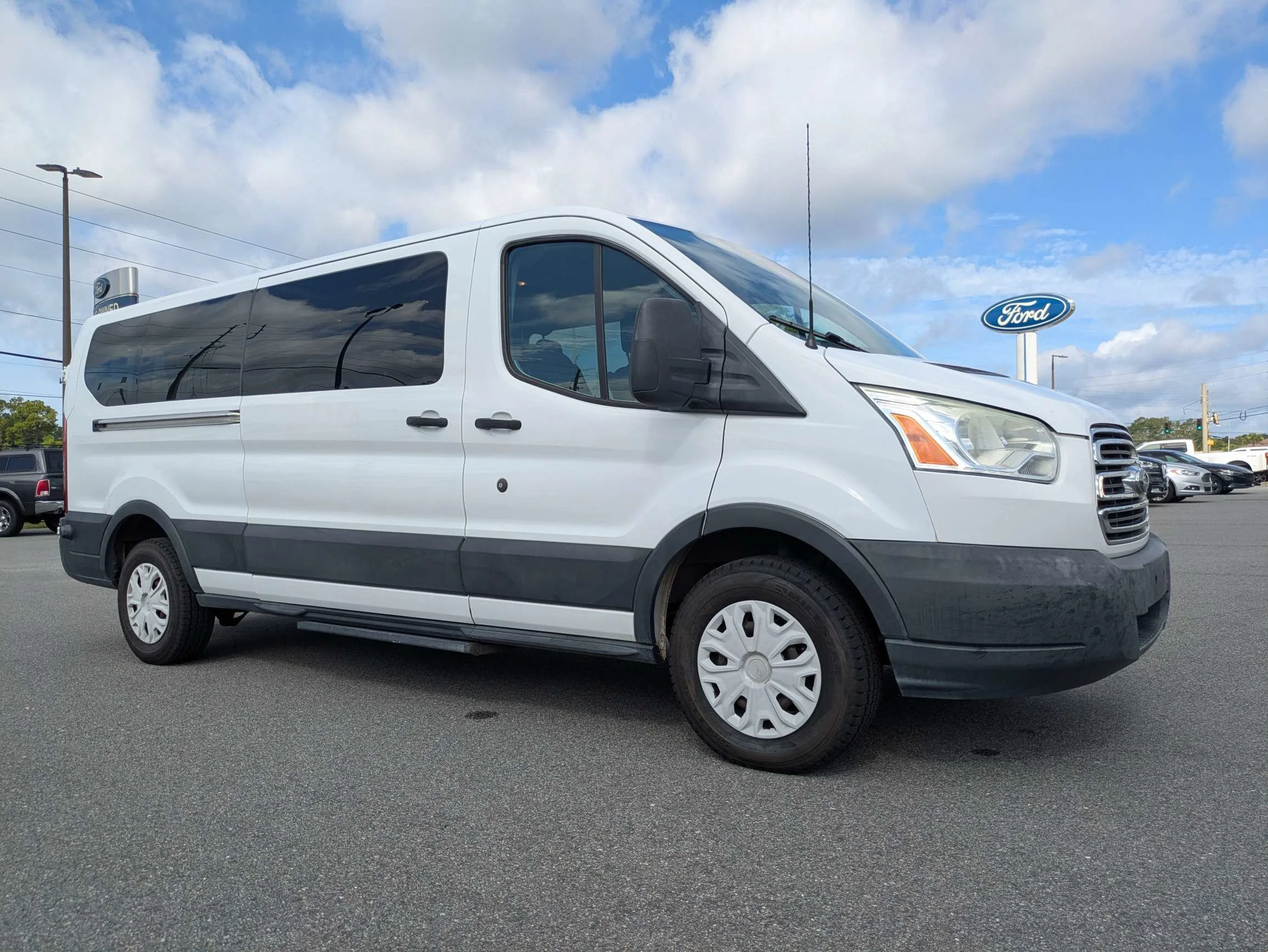 Used 2017 Ford Transit Wagon XLT with VIN 1FBZX2YMXHKA25966 for sale in Brunswick, GA