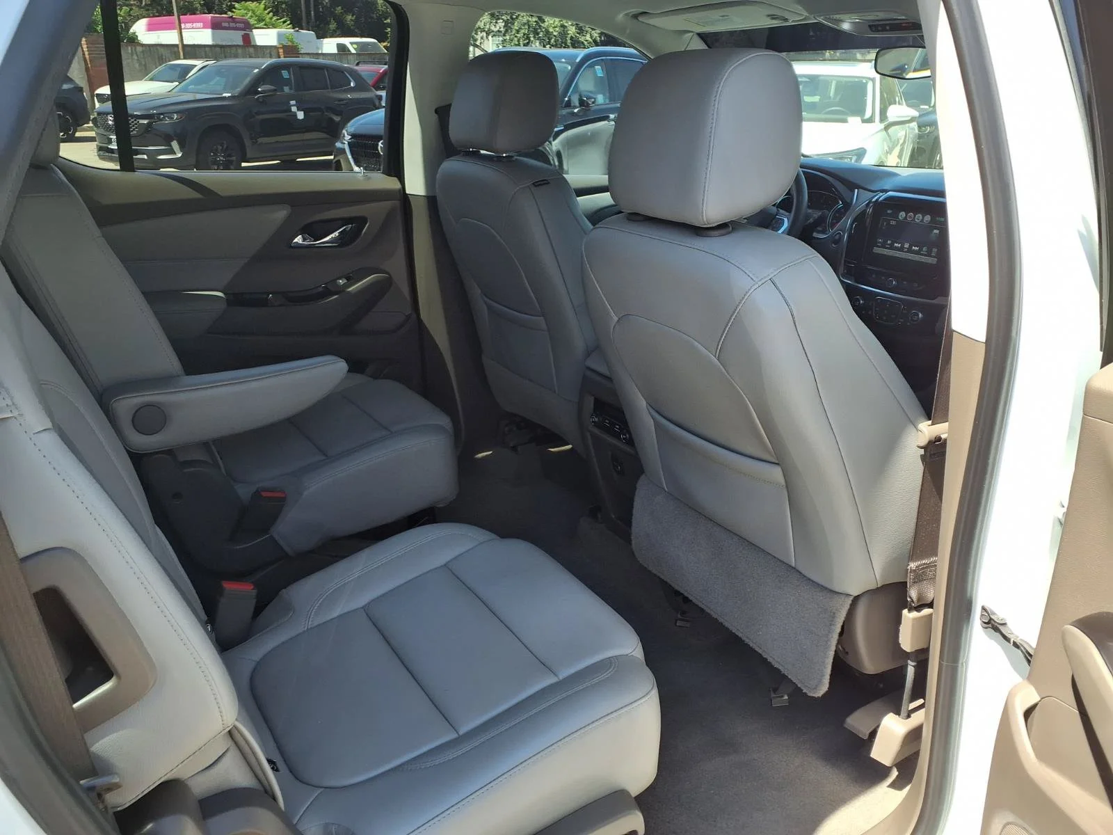 Used 2019 White Chevrolet 3LT image 20