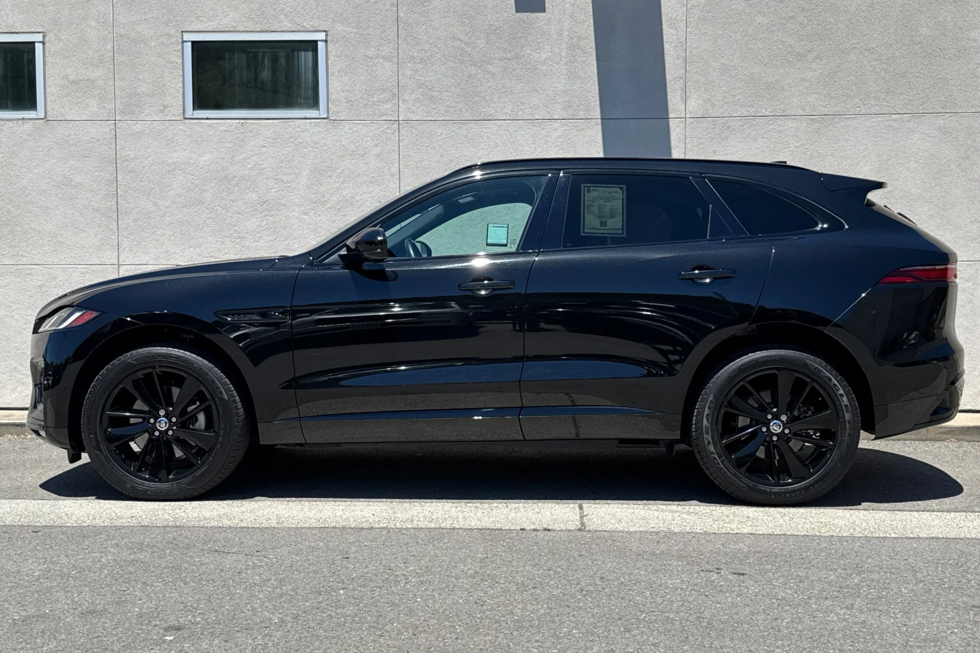 Certified Used 2024 Santorini Black Jaguar R-Dynamic S image 5
