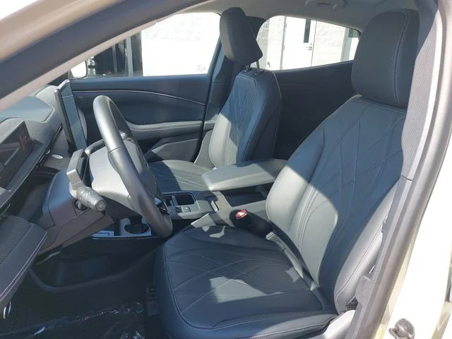 Used 2025 Beige Ford Select image 14