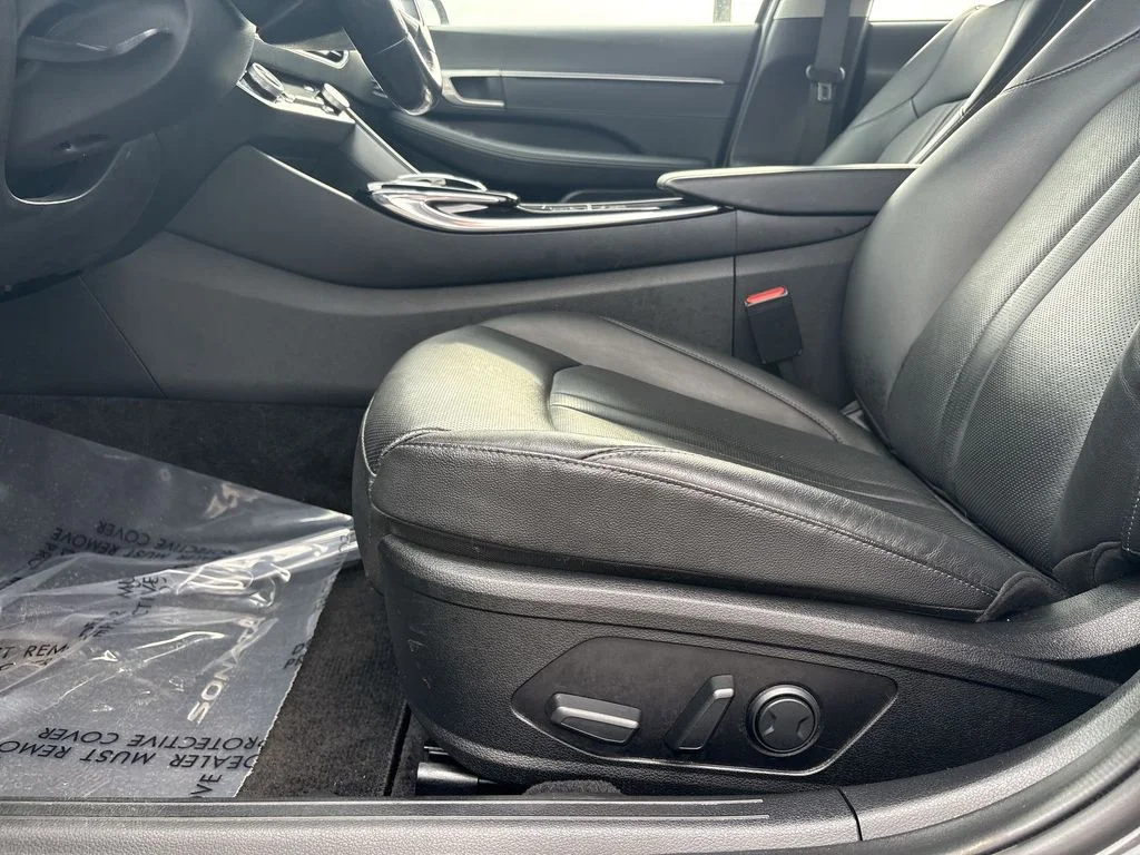 Used 2022 Gray Hyundai Limited image 14