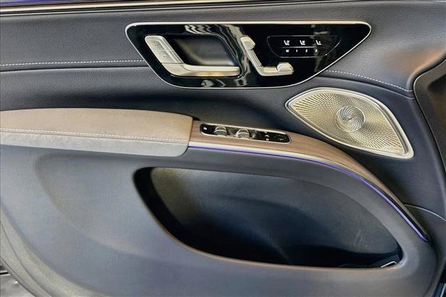 New 2026 Obsidian Black Metallic Mercedes-Benz EQS 400 image 45