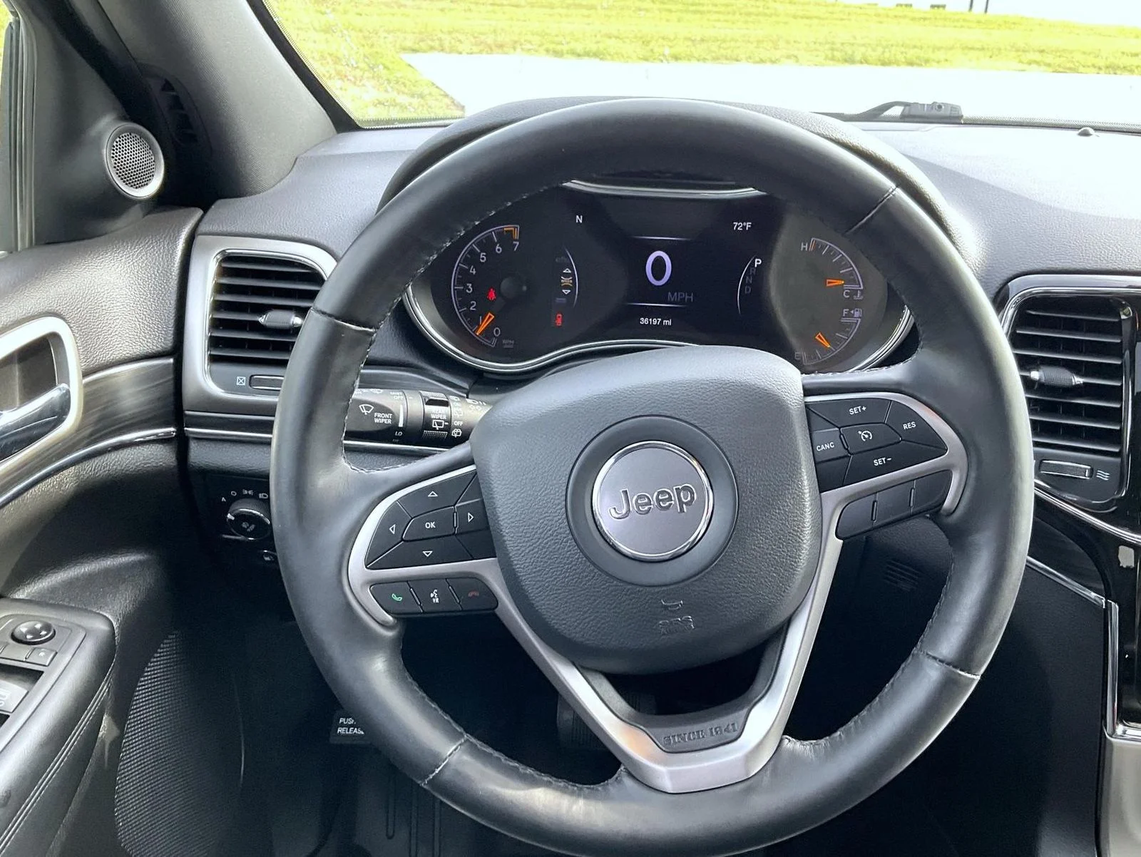 Used 2020 White Jeep Limited image 12