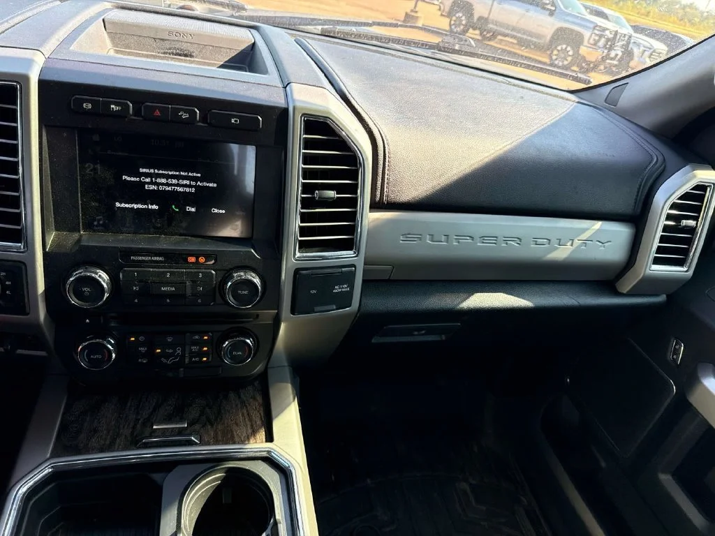 Used 2017 Gray Ford Lariat image 21
