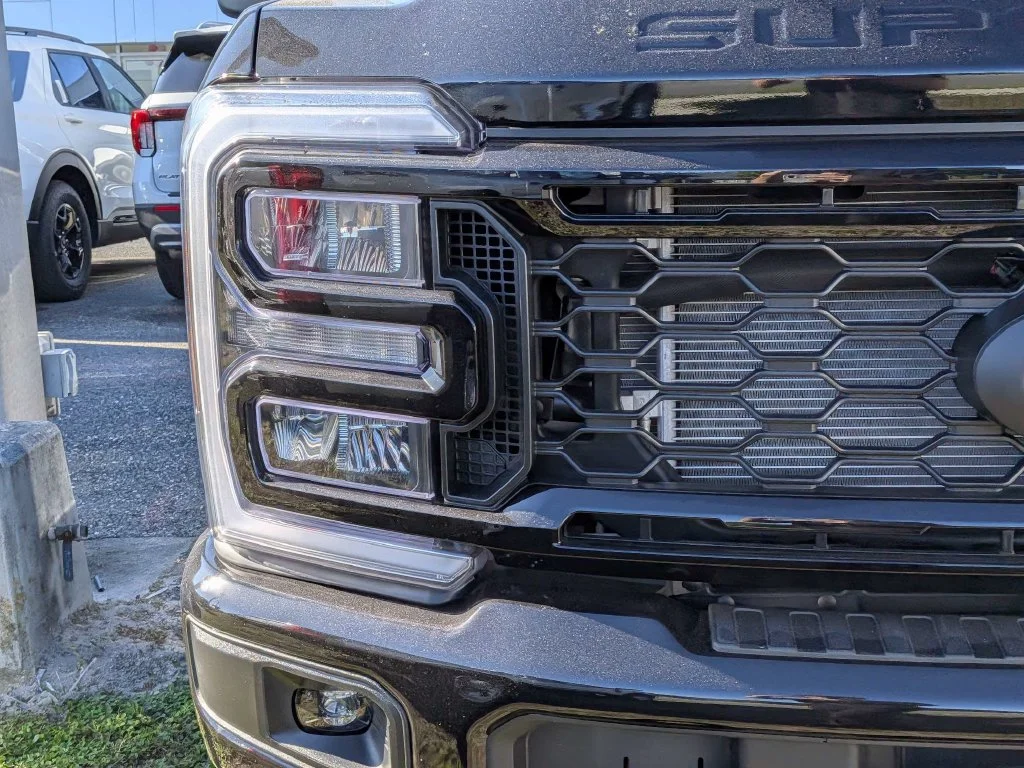 New 2027 Agate Black Metallic Ford F-250® Lariat® image 6
