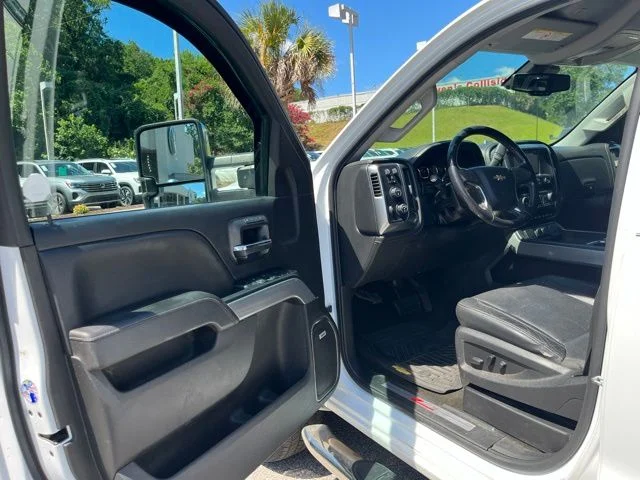 Used 2017 White Chevrolet LTZ image 4