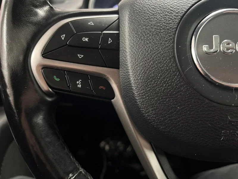 Used 2020 Blue Jeep Limited image 23