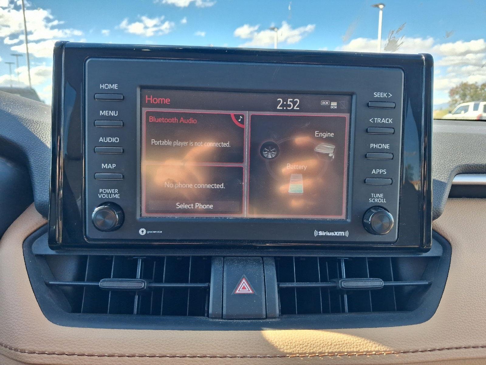 Used 2021 Midnight Black Metallic Toyota XLE image 32