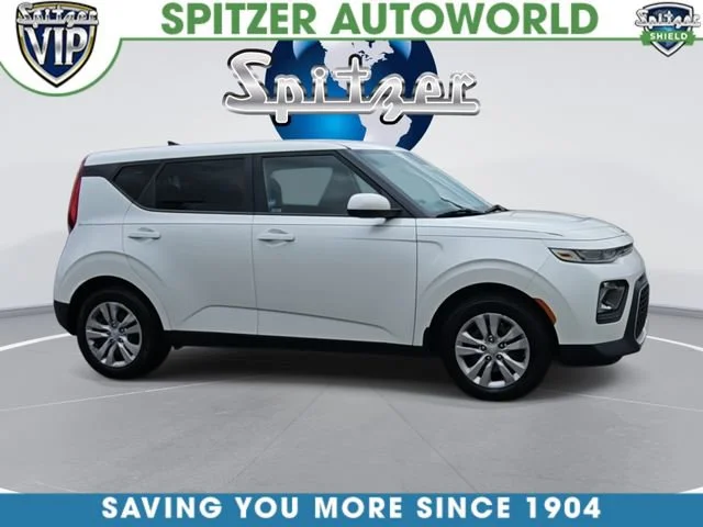 Used 2020 Kia Soul LX with VIN KNDJ23AU4L7713089 for sale in North Canton, OH