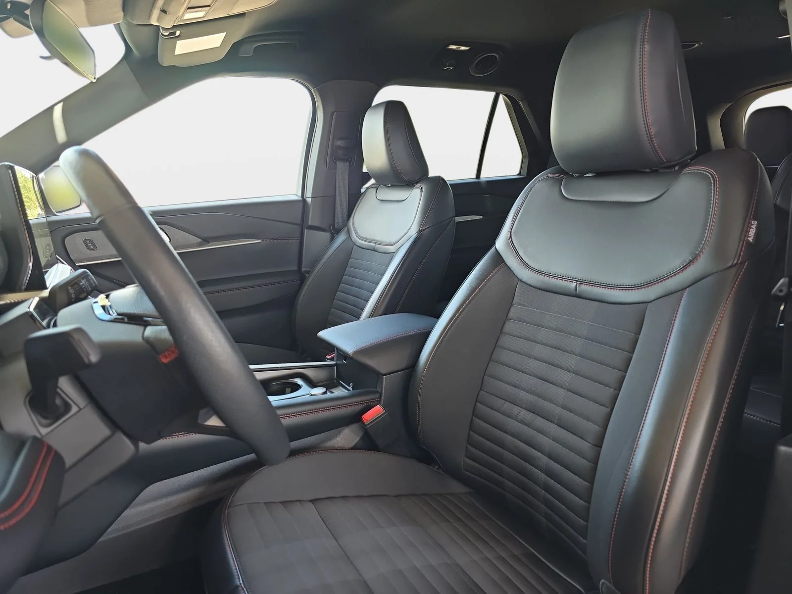 Used 2025 Black Metallic Ford ST-Line image 18