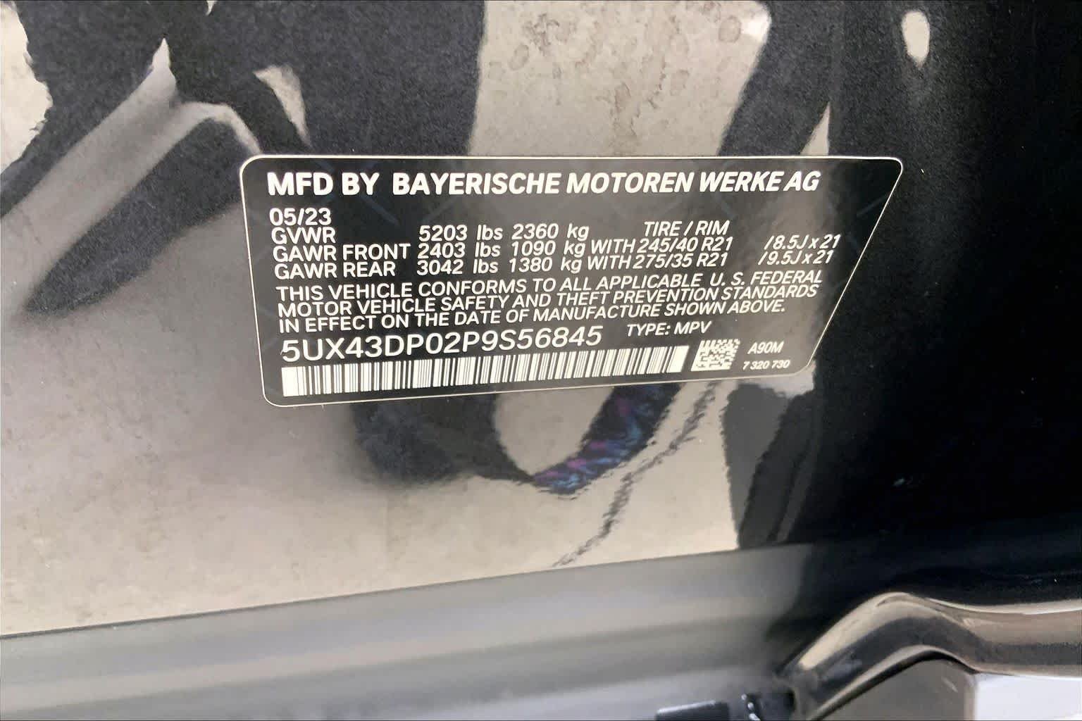 Used 2023 Dark Graphite Metallic BMW sDrive30i image 33