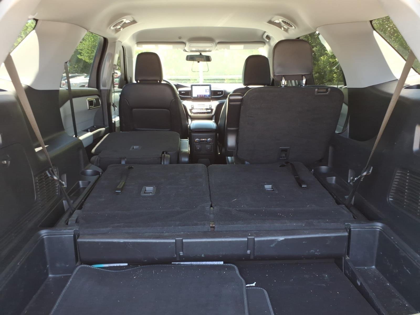 Used 2022 Star White Metallic Tri-Coat Ford XLT image 24