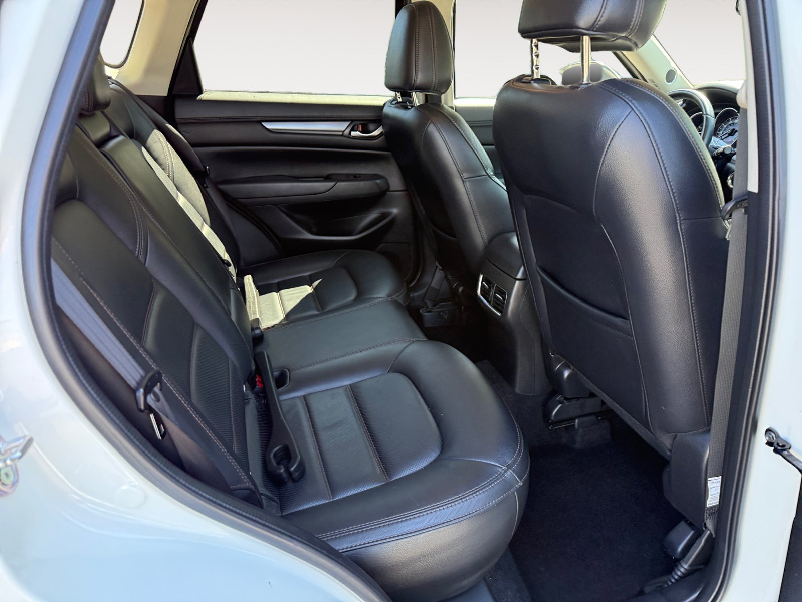 Used 2021 Snowflake White Pearl Mica MAZDA Touring image 18