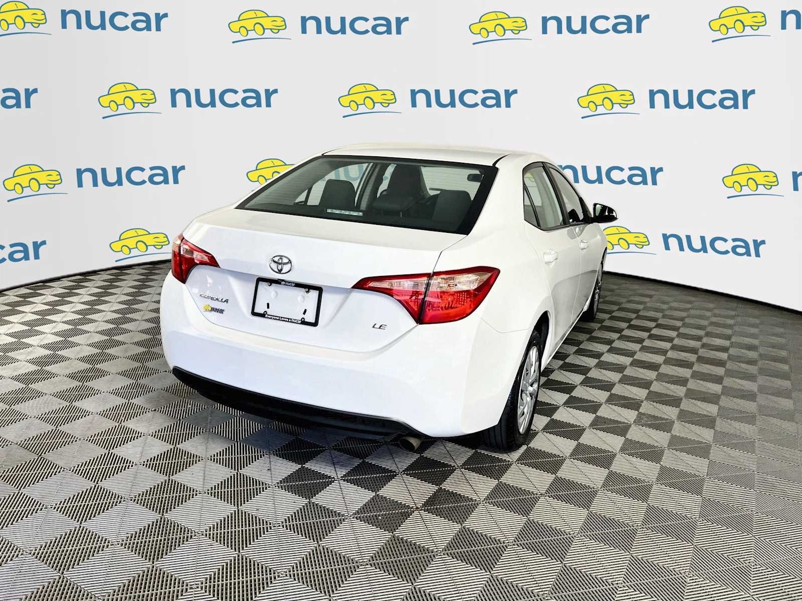 Used 2018 Super White Toyota LE image 7